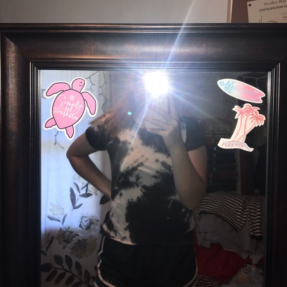 patterned tee - Picture 3 of 3